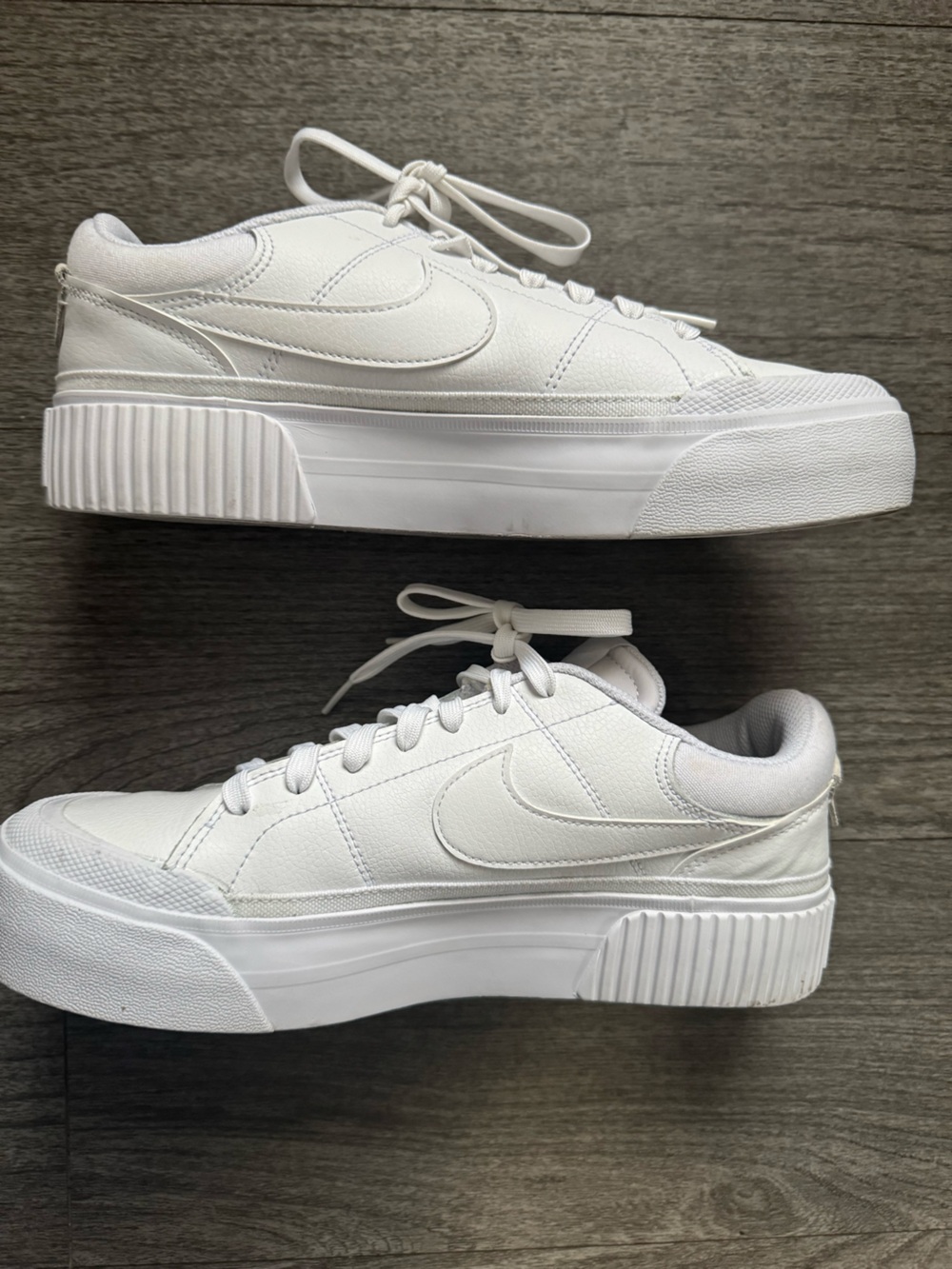 Nike Women's Court Legacy Lift Shoes
Size 10 - Picture 3 of 8